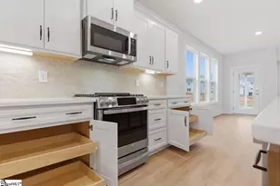 219 Moorish Cir, Simpsonville, SC 29681 - Photo 9