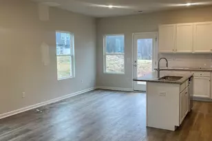 309 Heswall Ct, Greenville, SC 29605 - Photo 3
