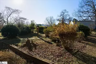 1051 W Duncan Rd, Greenville, SC 29617 - Photo 5