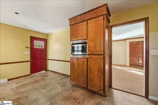 1051 W Duncan Rd, Greenville, SC 29617 - Photo 15