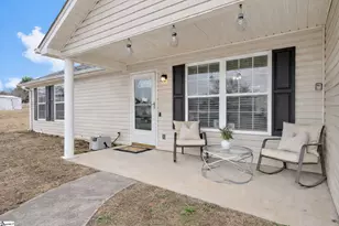 1302 Autumn Glen Ct, Fountain Inn, SC 29644 - Photo 3