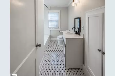 417 W Farley Avenue, Laurens, SC 29630 - Photo 17