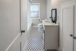 417 W Farley Ave, Laurens, SC 29630 - Photo 17