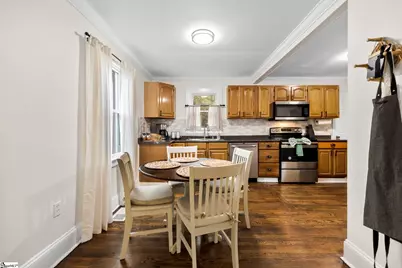 120 E Wilburn Avenue, Greenville, SC 29611 - Photo 11