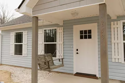 653 N Shamrock Avenue, Landrum, SC 29356 - Photo 3