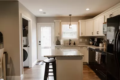 653 N Shamrock Avenue, Landrum, SC 29356 - Photo 9