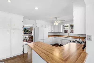 24 Windemere Drive, Greenville, SC 29615 - Photo 9