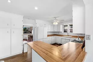 24 Windemere Dr, Greenville, SC 29615 - Photo 9