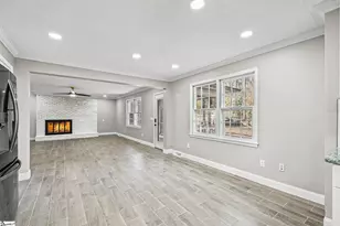 115 Oglewood Dr, Simpsonville, SC 29681 - Photo 5