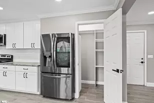 115 Oglewood Dr, Simpsonville, SC 29681 - Photo 11