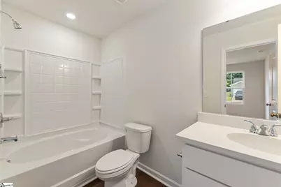 138 Cloverfield Lane, Spartanburg, SC 29303 - Photo 9