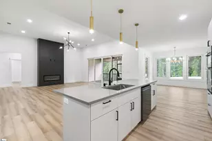 734 New S Ct, Wellford, SC 29385 - Photo 9