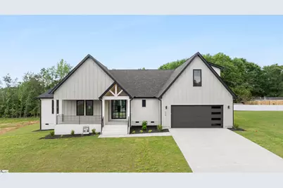 734 New South Court, Wellford, SC 29385 - Photo 1