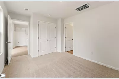 131 Cloverfield Lane, Spartanburg, SC 29303 - Photo 9