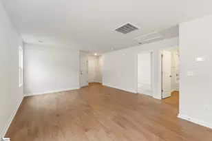 131 Cloverfield Ln, Spartanburg, SC 29303 - Photo 3