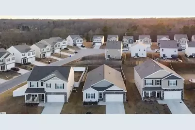 305 Bonifay Drive, Fountain Inn, SC 29644 - Photo 3