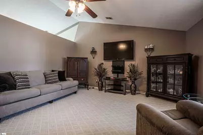 136 Bellweather Drive, Duncan, SC 29334 - Photo 3