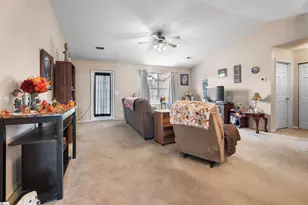 8 Pasture Pl, Simpsonville, SC 29681 - Photo 5