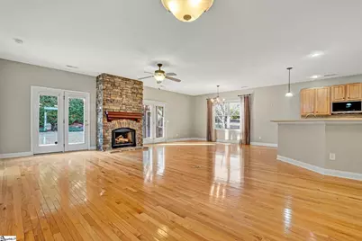 204 Lord Byron Lane, Travelers Rest, SC 29690 - Photo 9