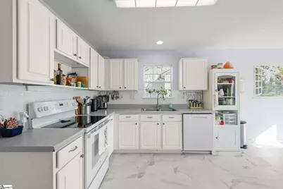 42 Stevenson Road, Taylors, SC 29687 - Photo 5