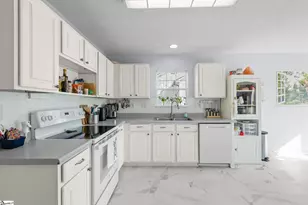 42 Stevenson Rd, Taylors, SC 29687 - Photo 5