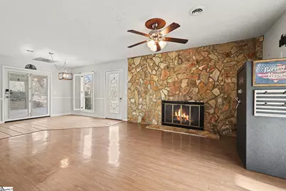 113 Grant Drive, Laurens, SC 29360 - Photo 5