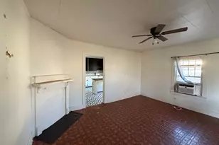 210 Gridley St, Greenville, SC 29609 - Photo 11