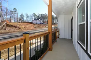 198 Saragota Ave, Spartanburg, SC 29302 - Photo 3