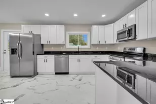 866 Pine Creek Dr, Greenville, SC 29605 - Photo 5