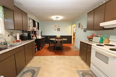 595 Owens Drive, Spartanburg, SC 29303 - Photo 13