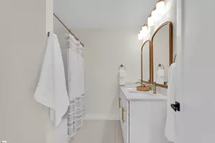 2 Taverly Dr, Greenville, SC 29605 - Photo 17