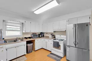 310 Rhodes Rd, Woodruff, SC 29388 - Photo 7