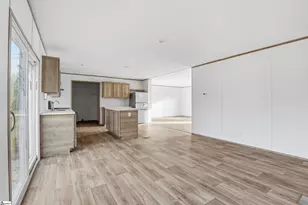 1212 Fairview Church Rd, Spartanburg, SC 29303 - Photo 13