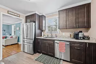 17 Brookview Cir, Greenville, SC 29605 - Photo 7