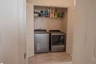 188 Queen Circle, Laurens, SC 29360 - Photo 3