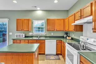 4 Druid Hill Ct, Simpsonville, SC 29681 - Photo 7