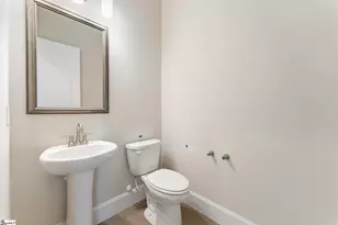 202 Chandler Ct, Easley, SC 29642 - Photo 15