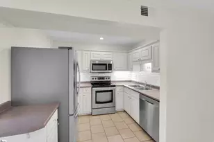 925 Cleveland St, Greenville, SC 29601 - Photo 7