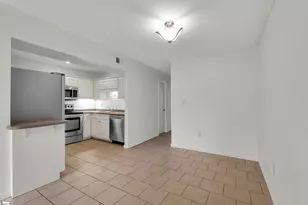 925 Cleveland St, Greenville, SC 29601 - Photo 11