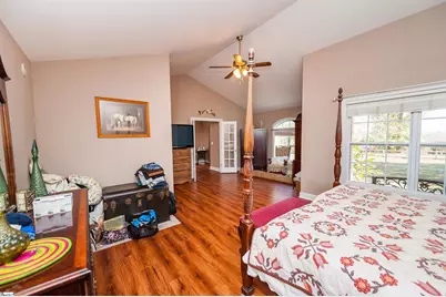 370 Sunset Road, Landrum, SC 29356 - Photo 11