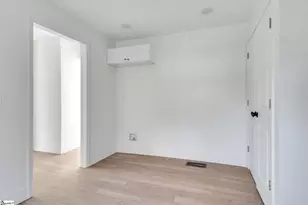 125 Circle Dr, Greer, SC 29651 - Photo 5