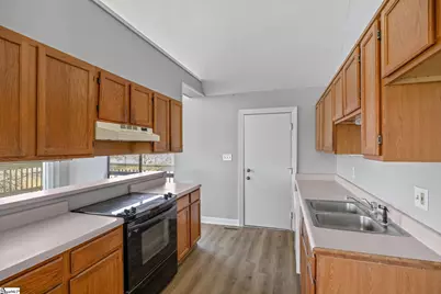 206 Bluff Road, Greenwood, SC 29649 - Photo 11