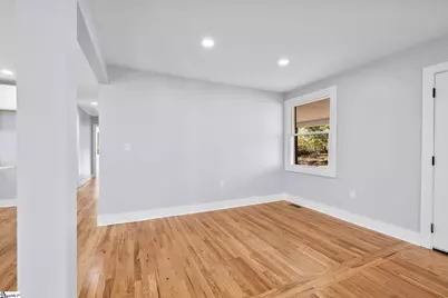 217 Greenbriar Drive, Simpsonville, SC 29680 - Photo 9