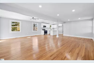 217 Greenbriar Drive, Simpsonville, SC 29680 - Photo 3