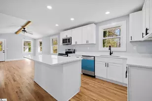 217 Greenbriar Dr, Simpsonville, SC 29680 - Photo 7