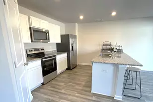 4060 Garrison Ln, Boiling Springs, SC 29316 - Photo 5