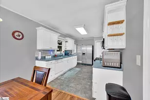 109 Westwood Dr, Belton, SC 29627 - Photo 7