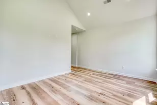 29 Pendleton Rd, Greenville, SC 29611 - Photo 25