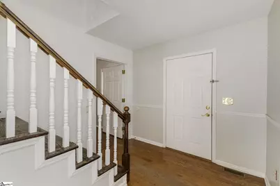 401 Claremont Circle, Spartanburg, SC 29301 - Photo 3