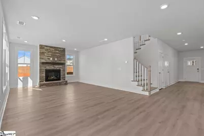 327 Florence Street, Spartanburg, SC 29303 - Photo 17